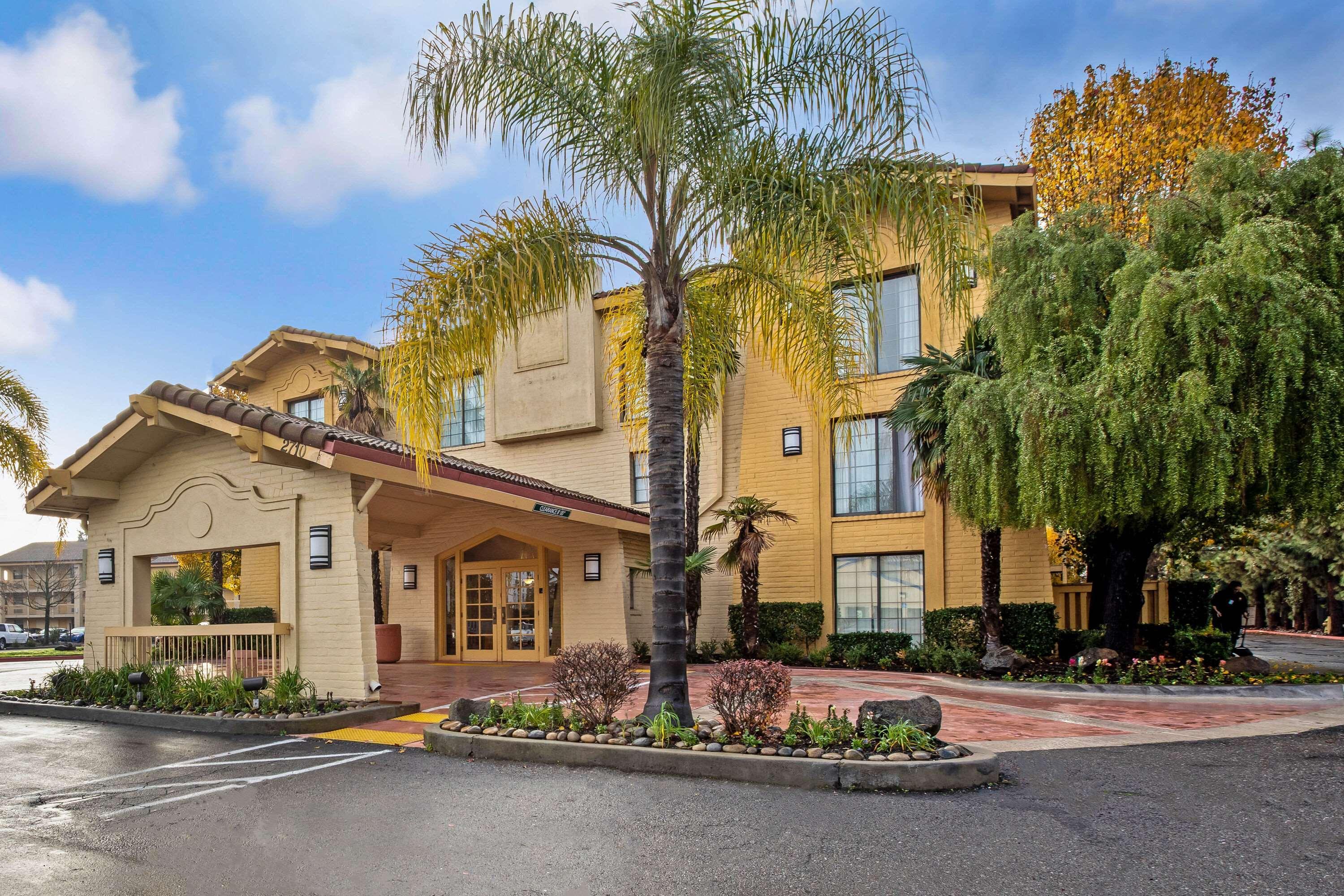 La Quinta Inn By Wyndham Stockton Exterior photo